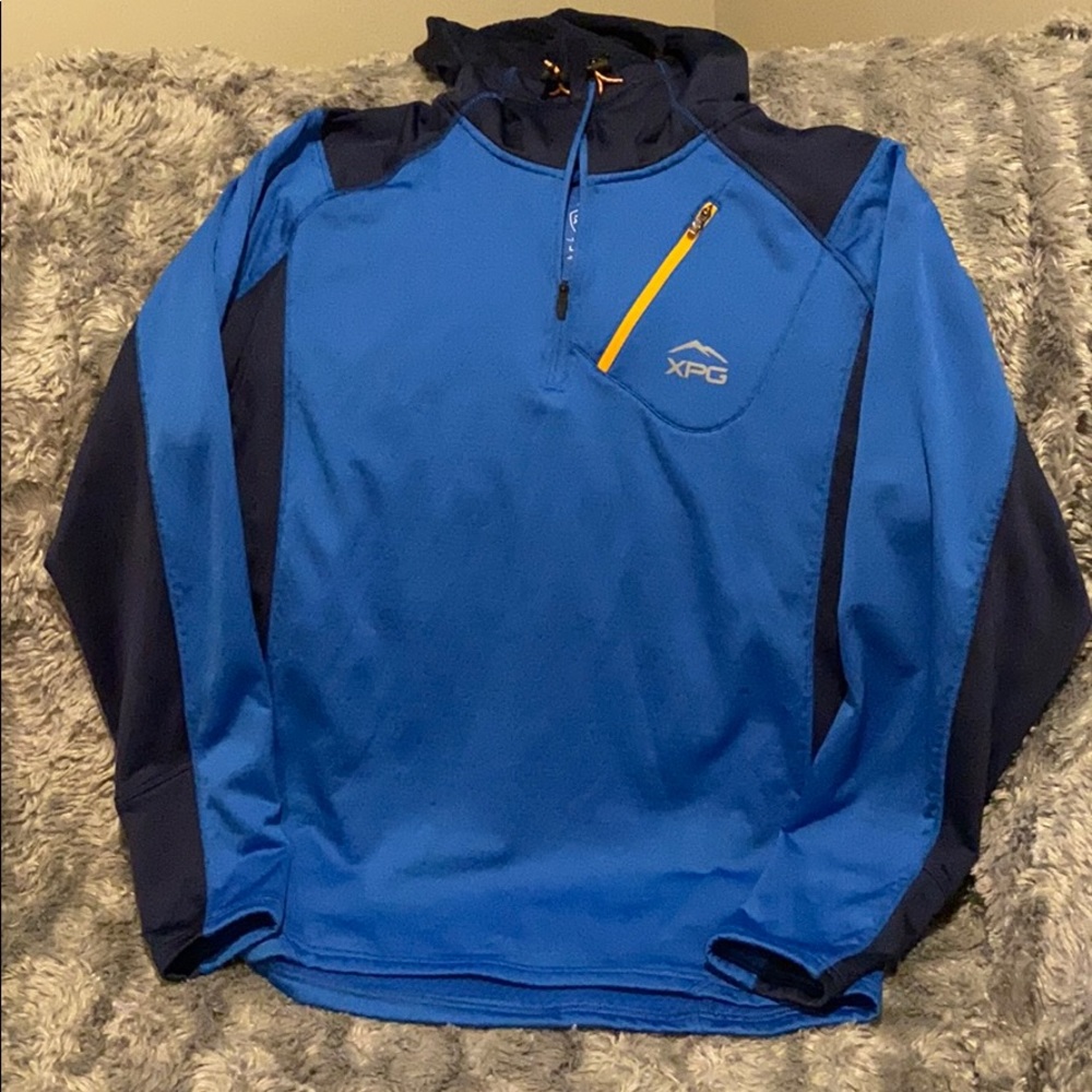 Men’s hooded pullover